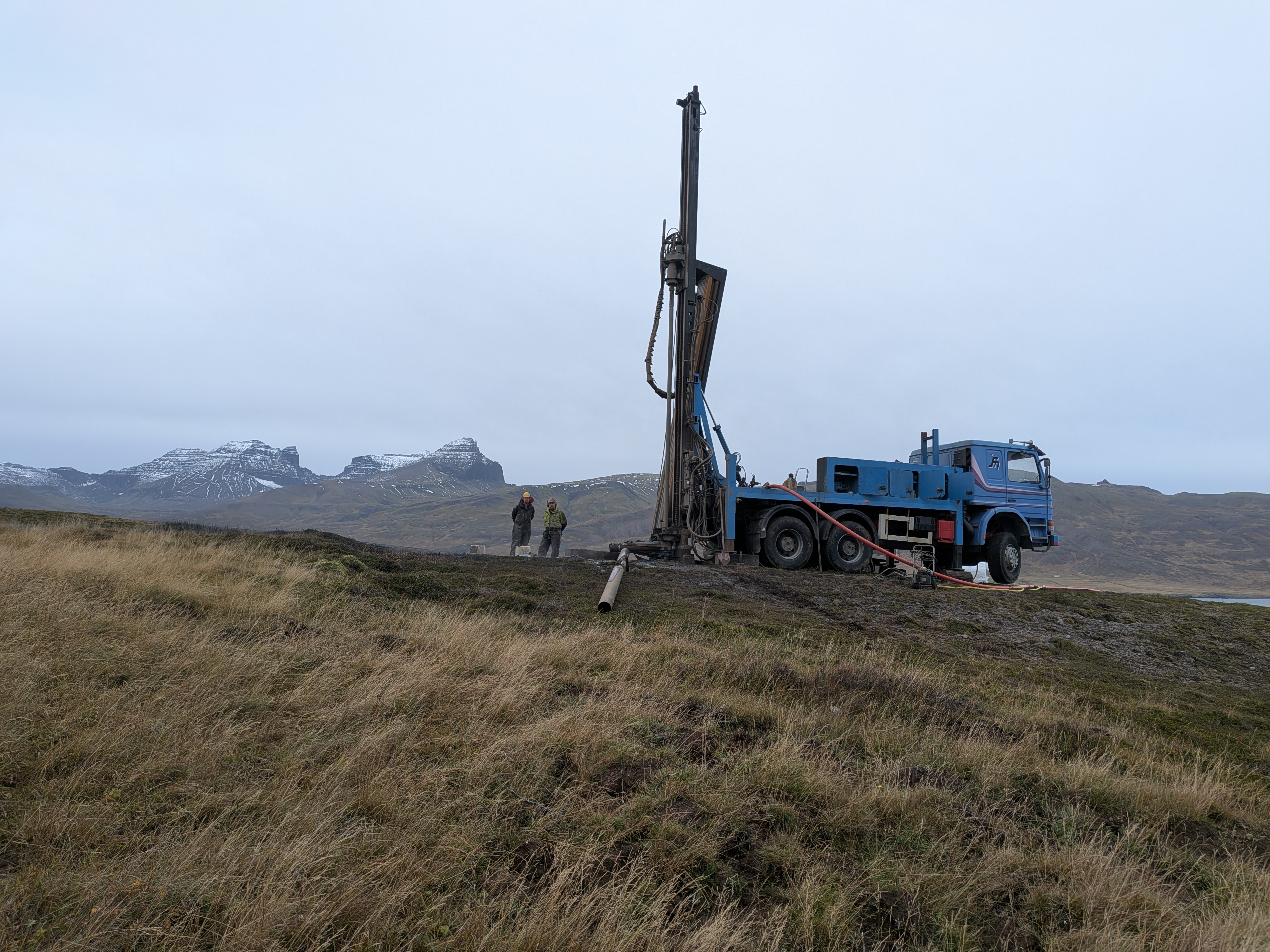 Borun BOR-04 ofan við Háhamar