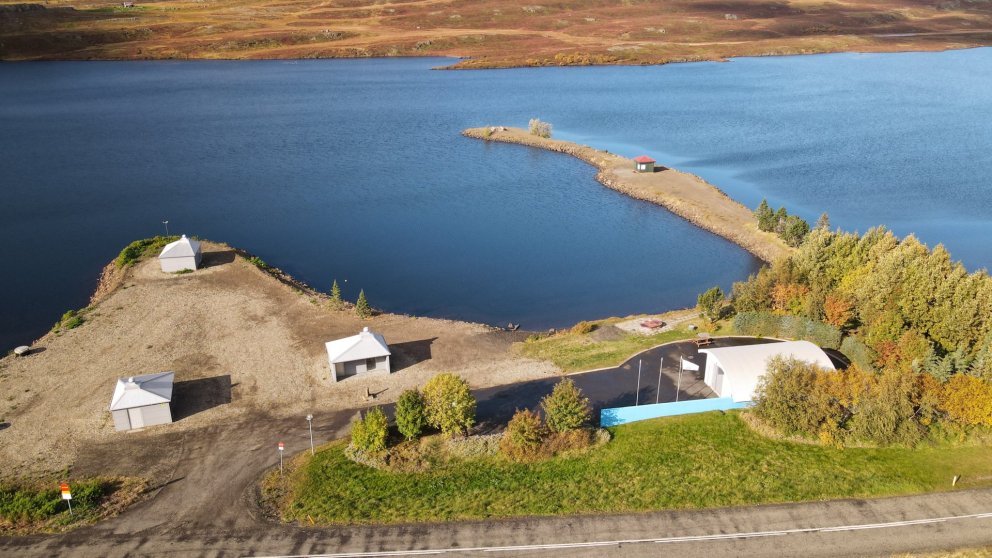 Borholur og stjórnstöð HEF við Urriðavatn.